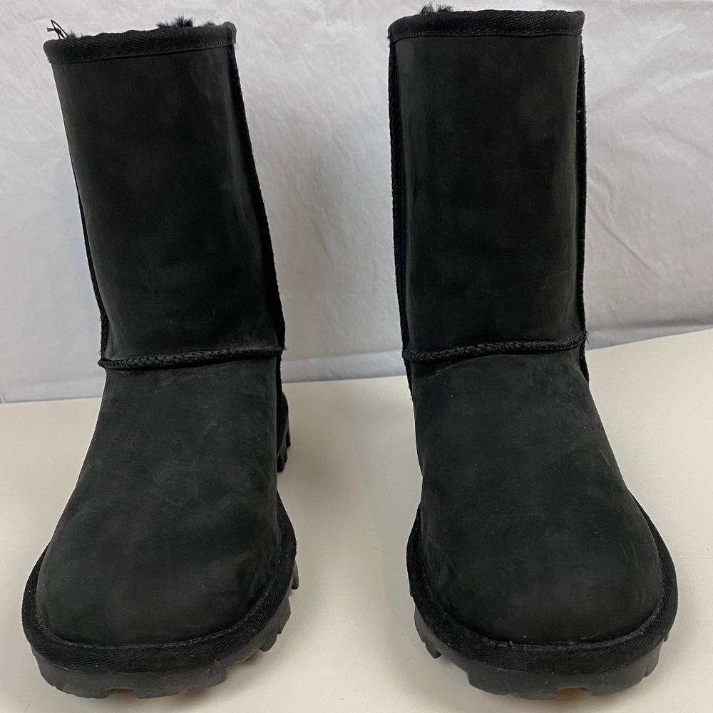 Ugg Essential Short Mid Calf Charcoal Black Leather Round Toe  Boots Sz 8